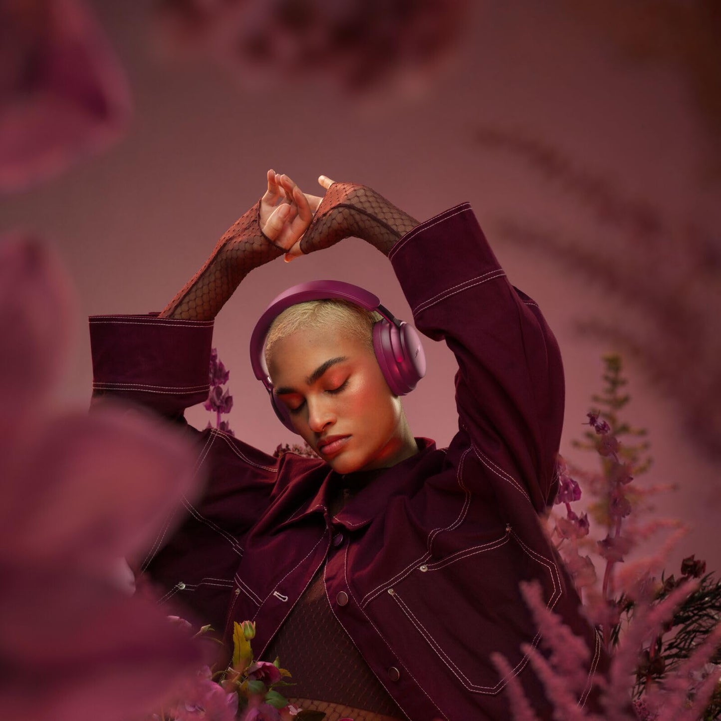 Bose QuietComfort Ultra Bluetooth Headphones, Wireless Headphones with Spatial Audio, Over Ear Noise Cancelling with Mic, Up to 24 Hours of Playtime, Black